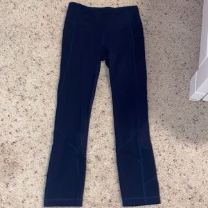 True navy Pace Rival Crop 22” lululemon leggings size 0